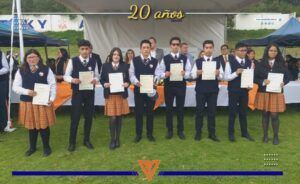 Estudiantes certificados internacionalmente con Cambridge
