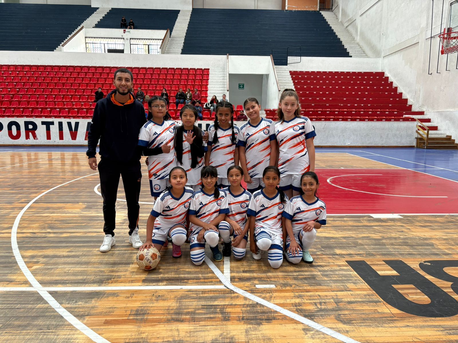Las selecciones infantiles de futsala de la UE Vigotsky debutan con importantes victorias